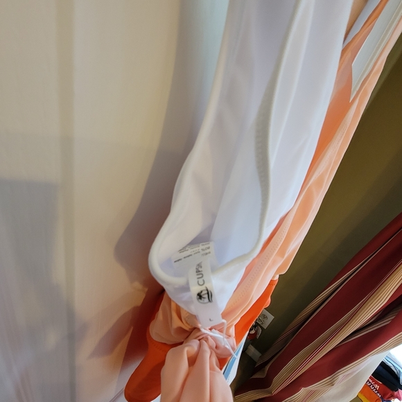 CUPSHE brand new suit, never worn - Picture 4 of 8